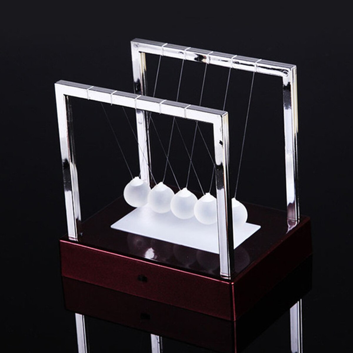 Newton's Stage Pendulum Light Dynamic Glow